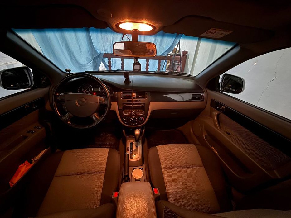 Chevrolet Gentra 3-позиция