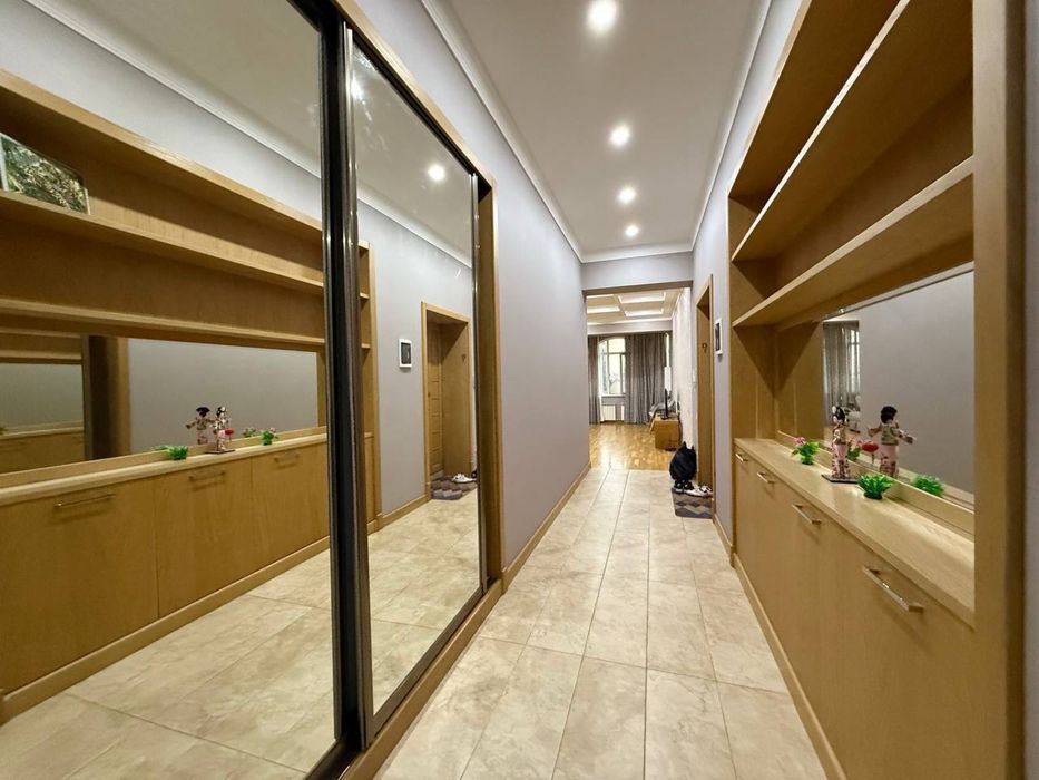 Продается квартира 3х комнатная,ул Садык Азимова,Габус, 150м2