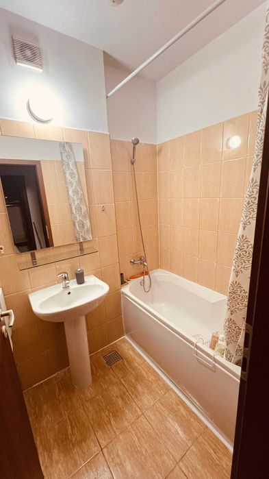 Inchiriez garsonieră modernă – Răsărit de Soare, Titan – 33 mp