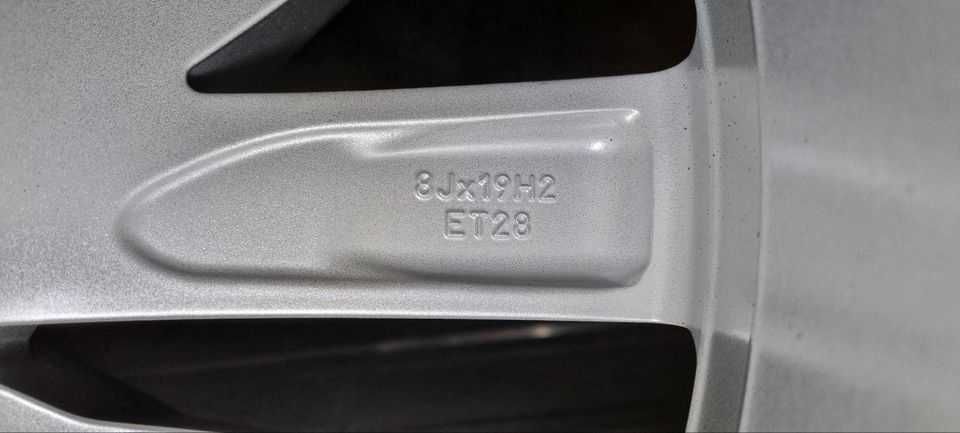 Jante NOI R19 OSORNO originale Vw Touareg CR7  Audi Q7 255 55r19 IARNA