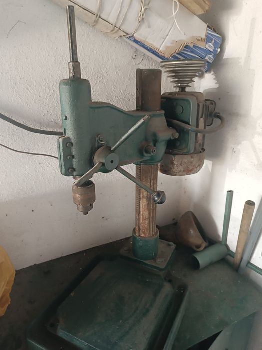 Продам сверлильный станок