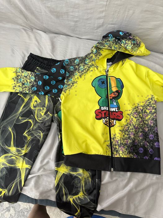 Продам спортивные костюм для мальчика