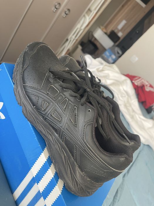 Кожени Маратонки Asics