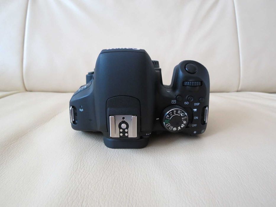 Canon EOS 800D Kit EF-S 18-55mm f/4-5.6 IS STM - Ca Nou - 620 Cadre !!