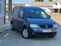 Volkswagen Caddy Maxi 7 locuri 2.0 TDI 140 cp