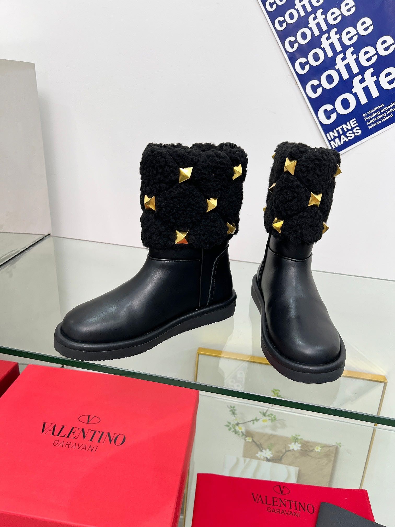 Valentino зимни ботуши