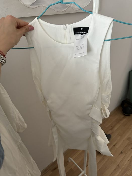 Other theory топ в бяло XS