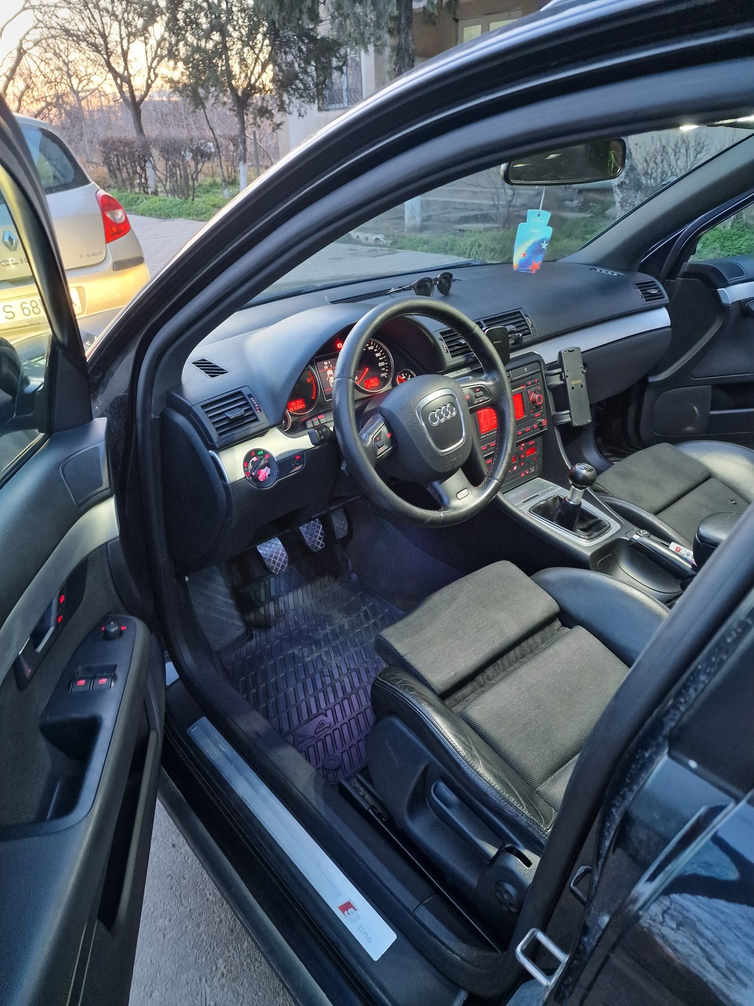Vând Audi A4 B7 2007