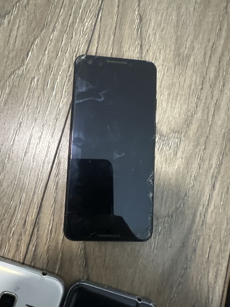 Lot telefoane functionale pret informativ