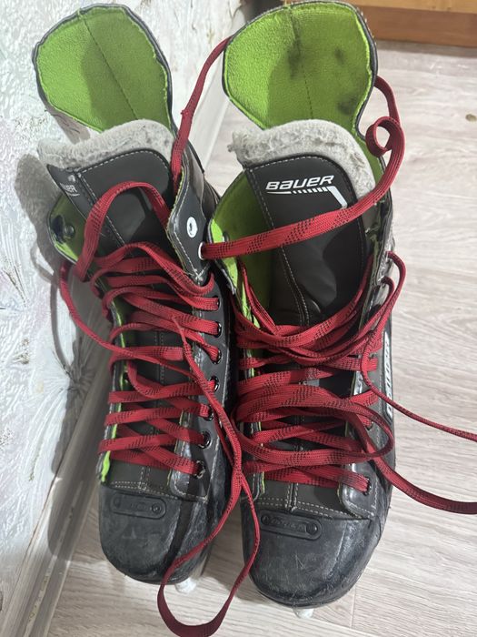 Продам коньки баур