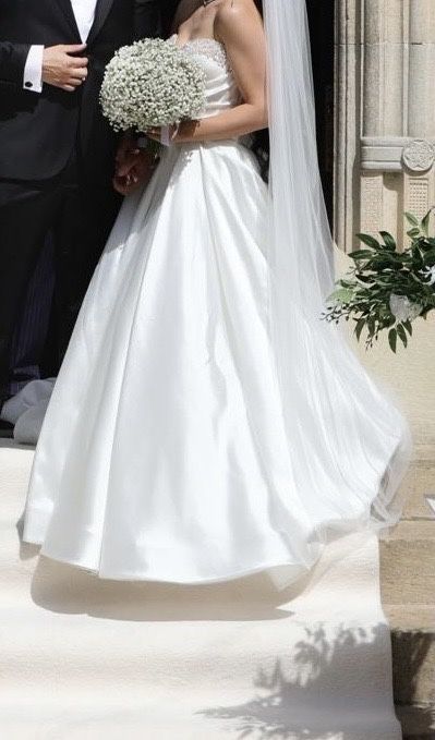 Vand rochie de mireasa