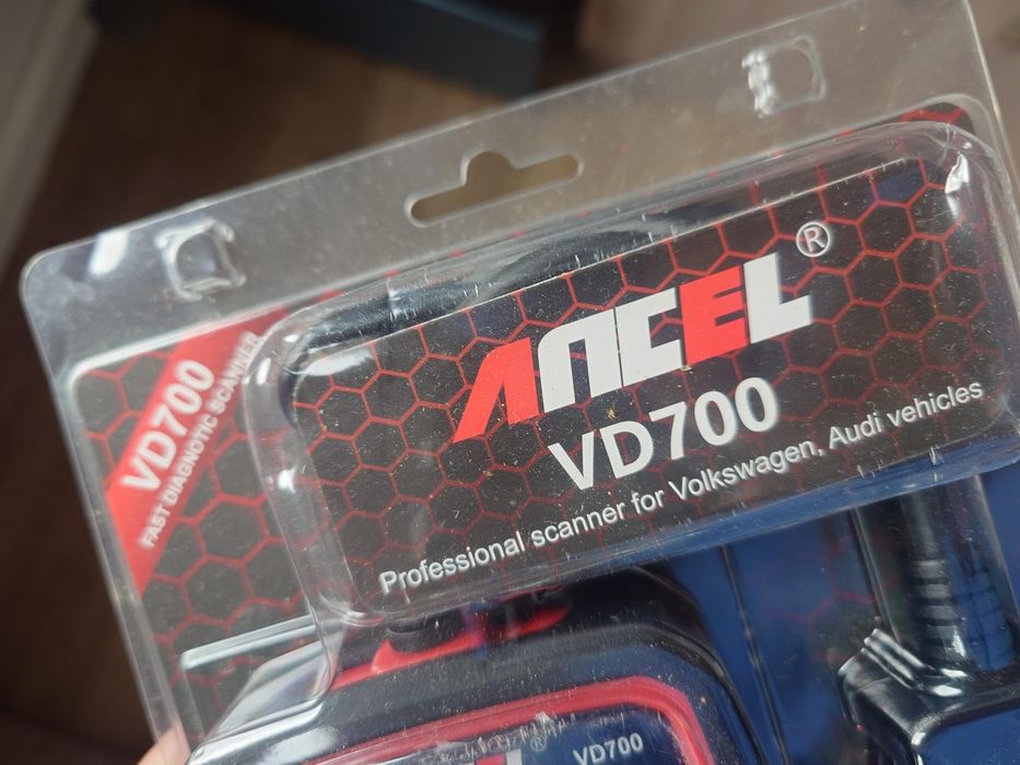 Profesional diagnostic scanner vd700 ancel