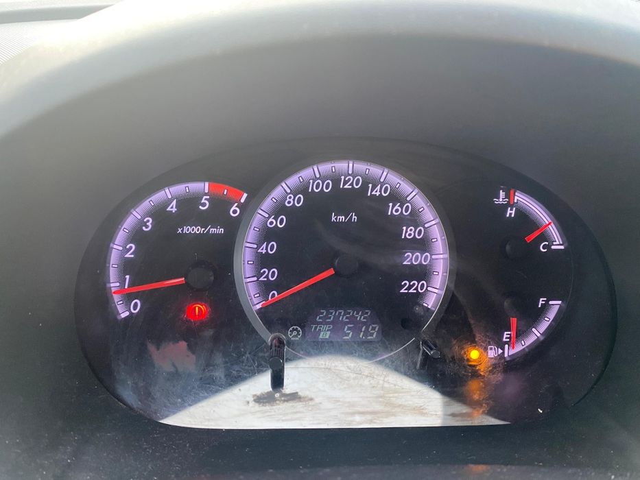 Vând Mazda 5 șapte locuri