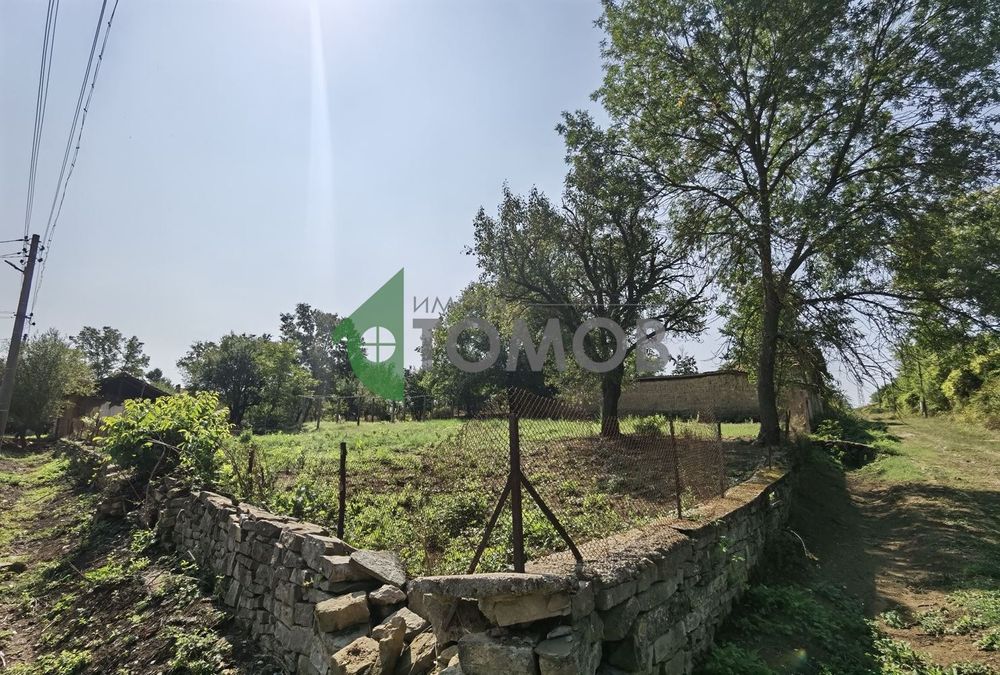 Продава се Парцел в с. Риш, Област Шумен - 1477 кв.м за 6 €/кв.м - Снимка #2