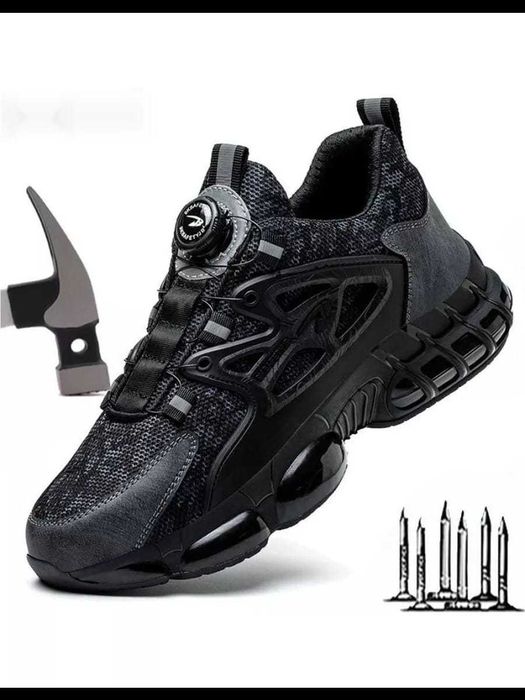 Кроссовки с защитным подноском