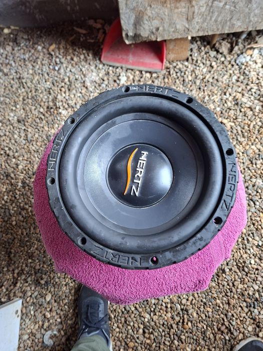 Difuzoare Hertz si subwfwer