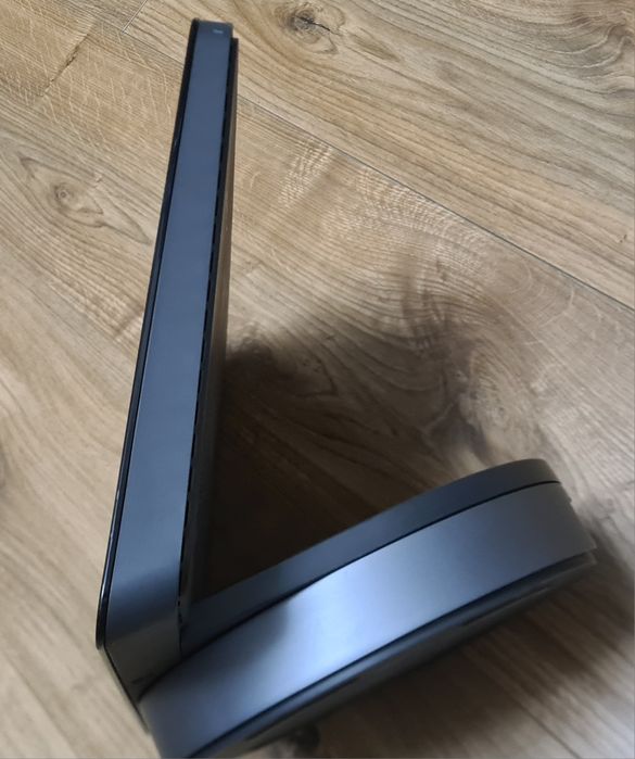Microsoft Surface Pro 5 + Logitech Smart dock