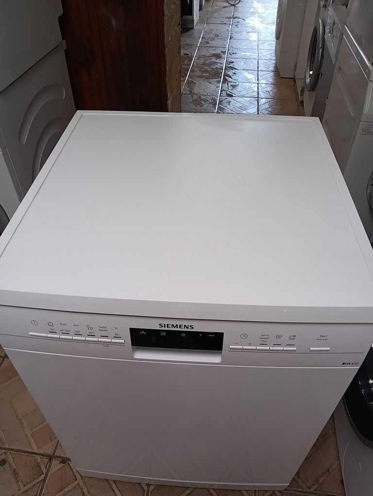 Свободно стояща съдомиялна Сименс Siemens IQ 300 A+++ 2години гаранция