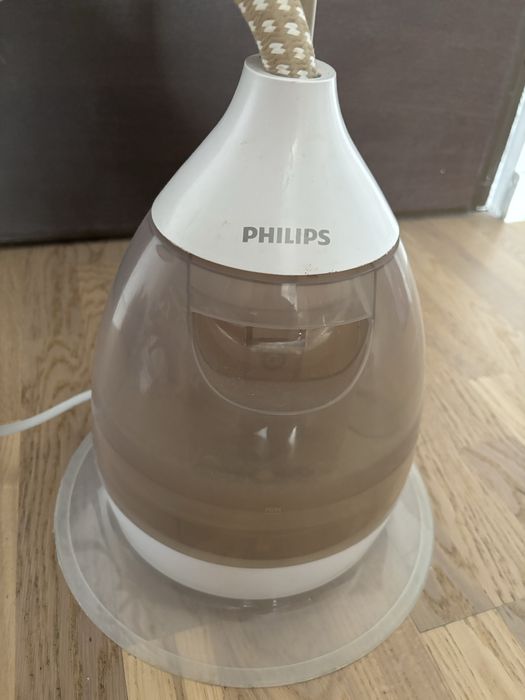 Aparat de calcat vertical cu abur