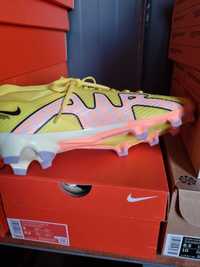 Ghete Fotbal  Nike Zoom Vapor 15 PRO Noi