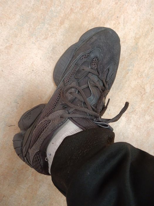 Yeezy adidas  stare buna