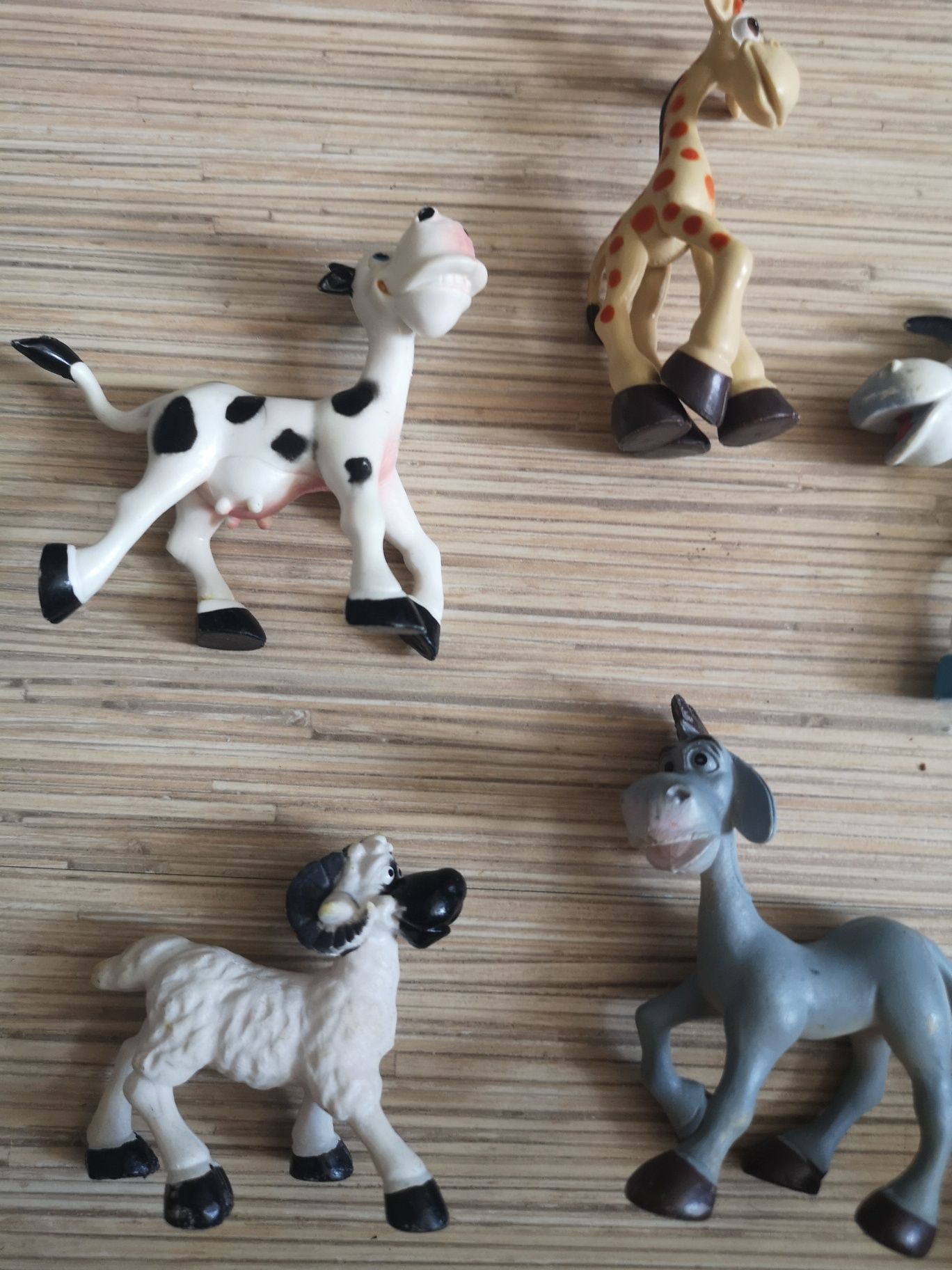 Set 8 figurine animale vesele, salbatice si domestice