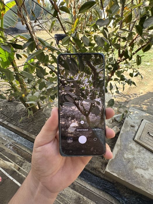 Samsung galaxy S20 12/128 GB srochno sotiladi