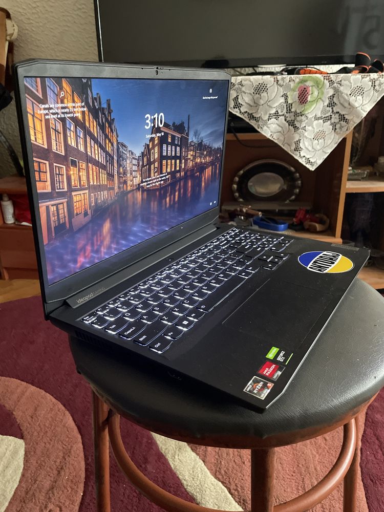 Laptop gaming lenovo ideapad