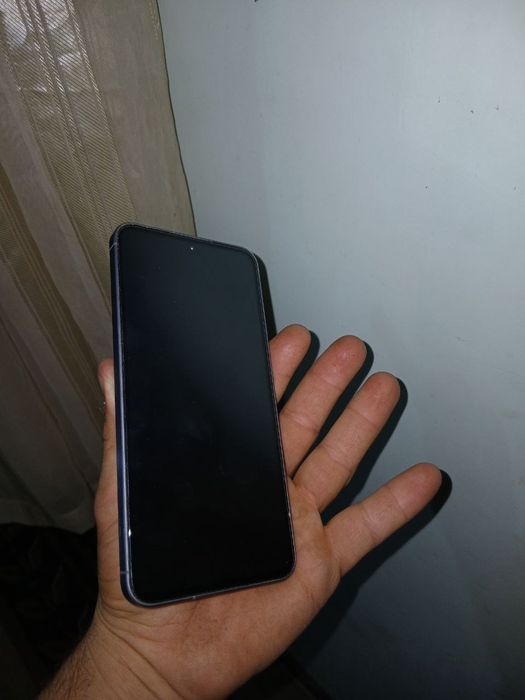 Telfon sotiladi samsung A56 holati ideal