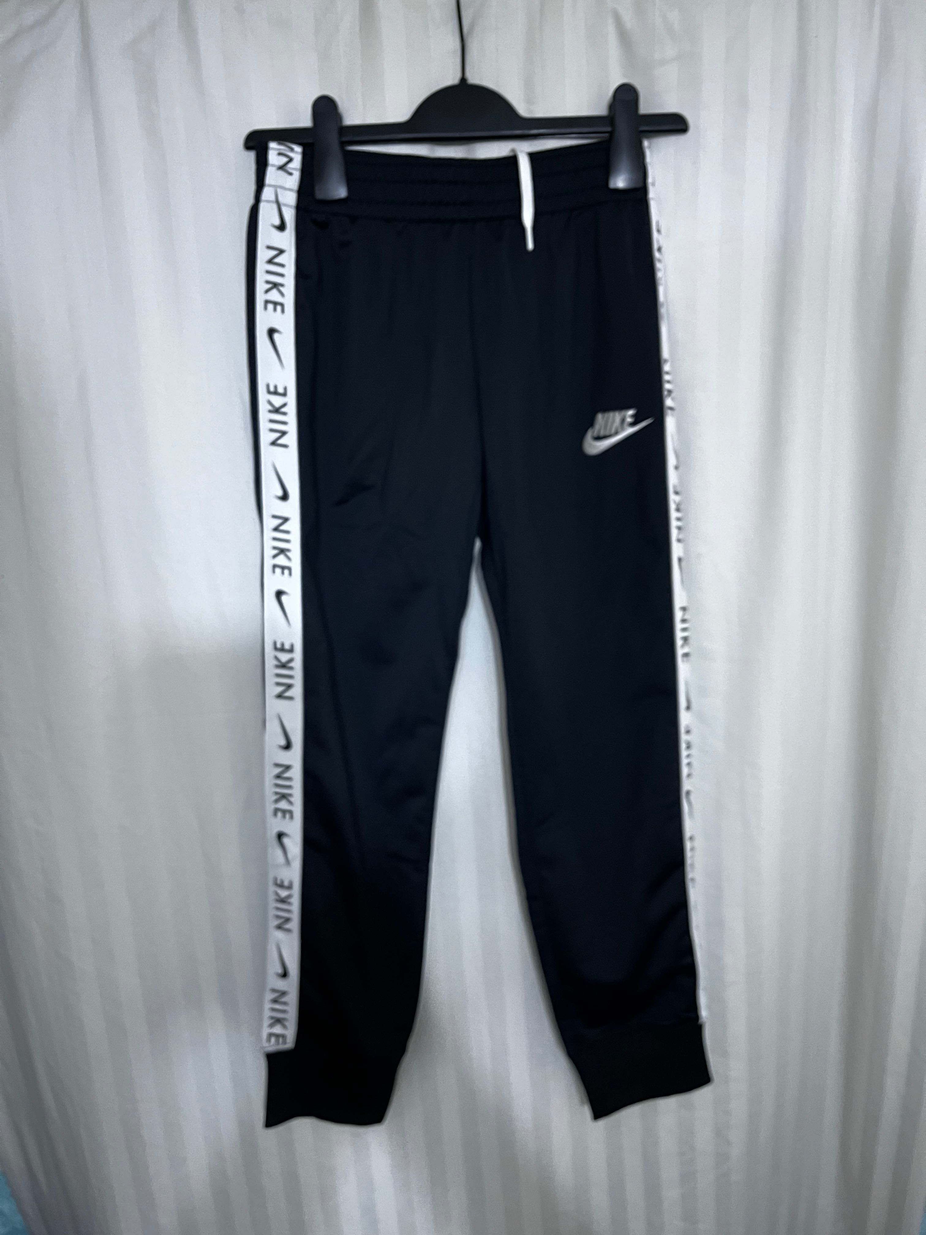 Ново Детски Екип Nike