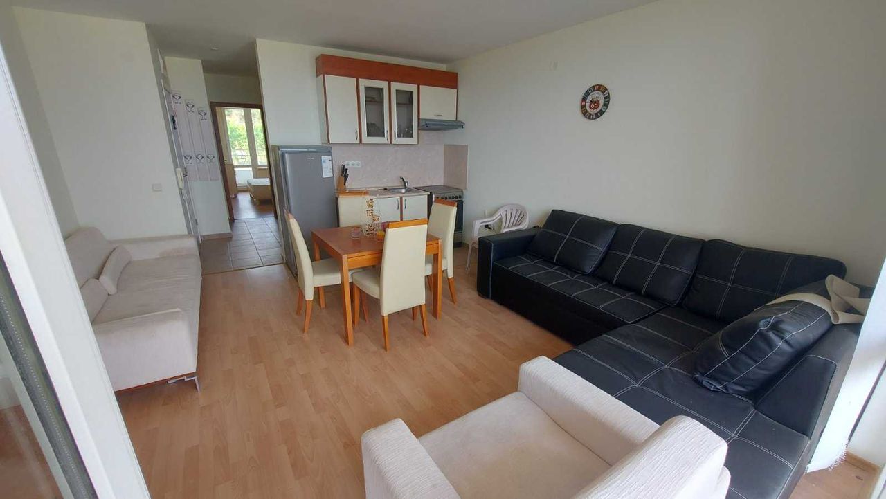 Продава се Двустаен апартамент в Свети Влас - 65 кв.м за 1108 €/кв.м - Снимка #1