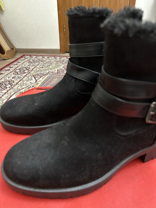 Продается полусапоги 38 размера импортного пройзводства,осенние теплые