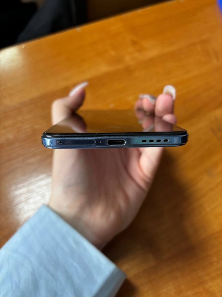 Продаю Vivo v23e