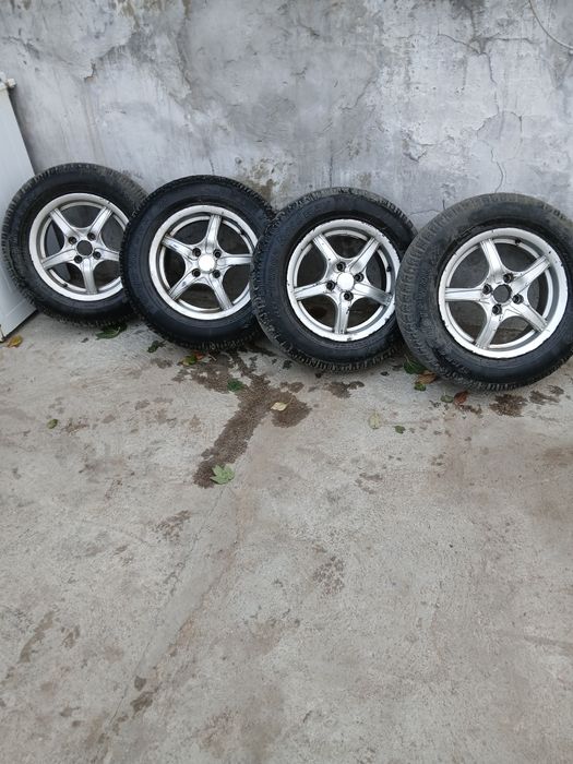 Продам комплект колёс R-14 185/70