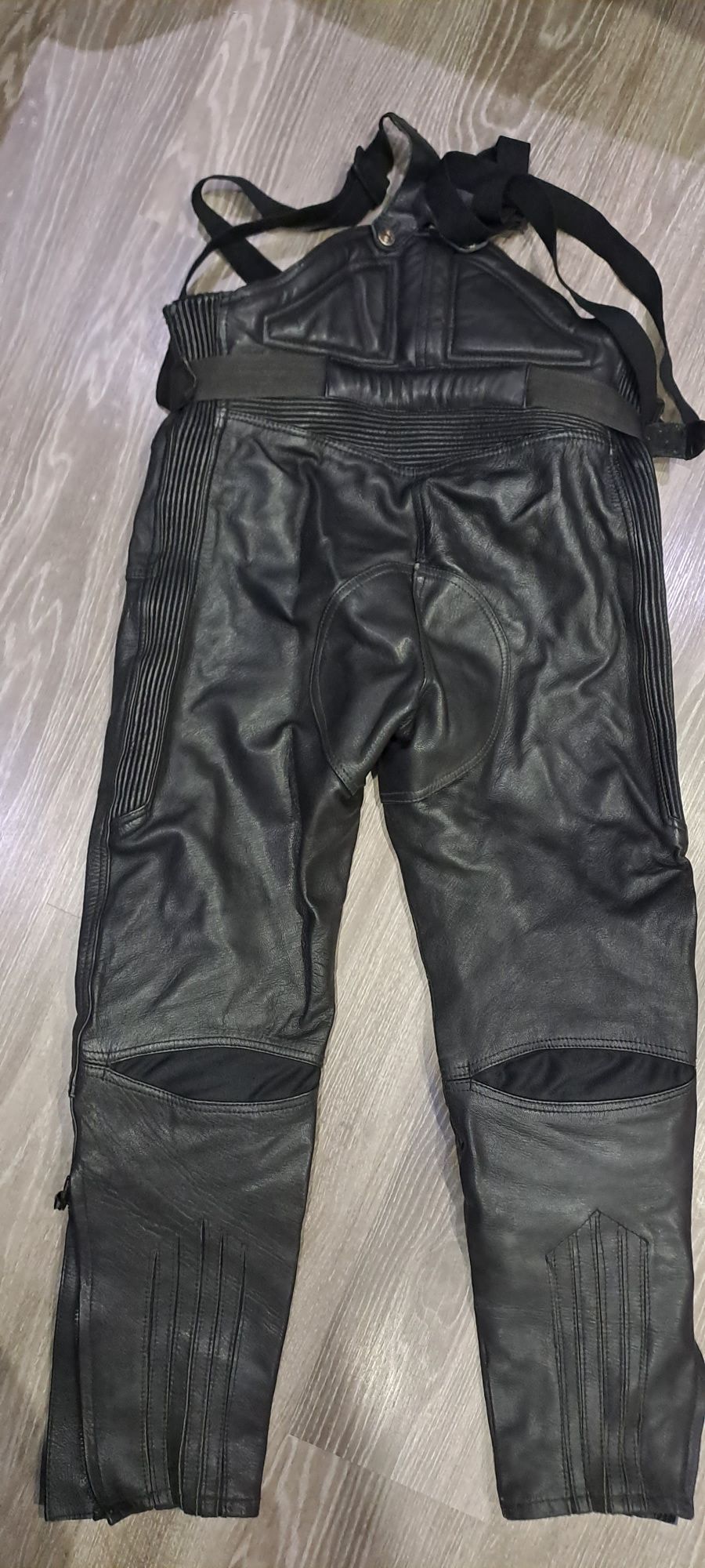 Pantaloni piele motor