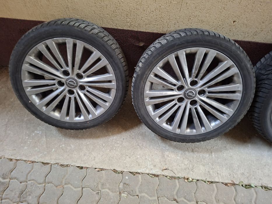 Jante aliaj cu cauciucuri de iarnă 18 Opel insignia