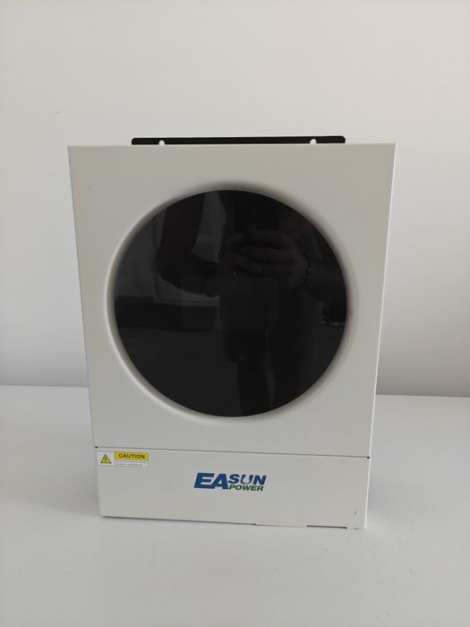 Easun ISolar-invertor hibrid SVM IV 5,6 KW
