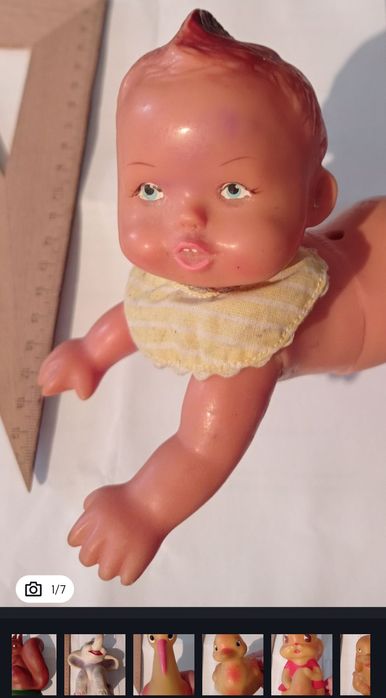 Vând sau schimb obiecte vechi.Preț în funcție de obiectul ales.