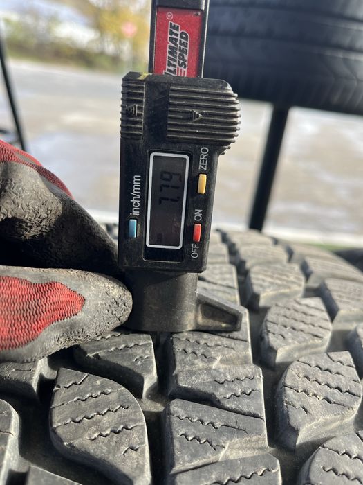 225/45/19 Bridgestone Blizzak