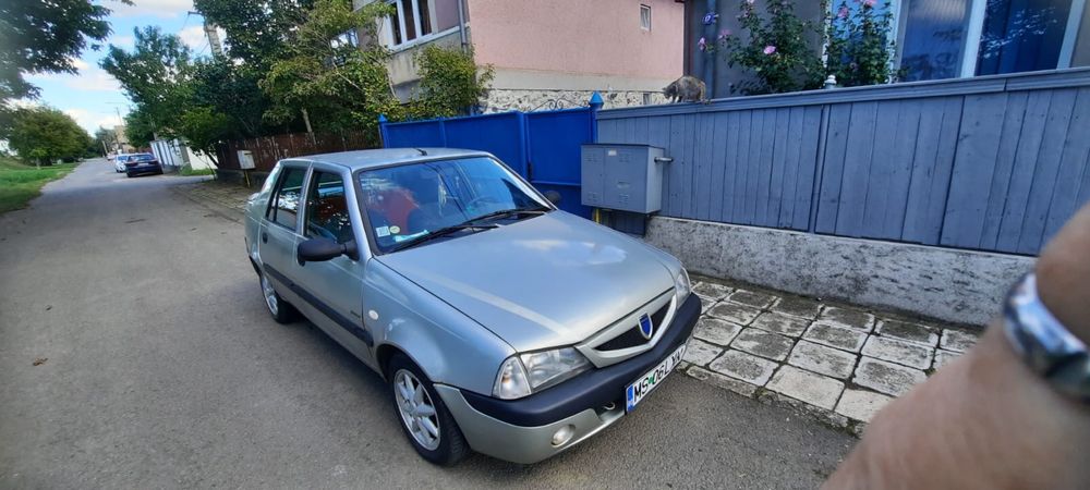 Se vinde Dacia Solenza