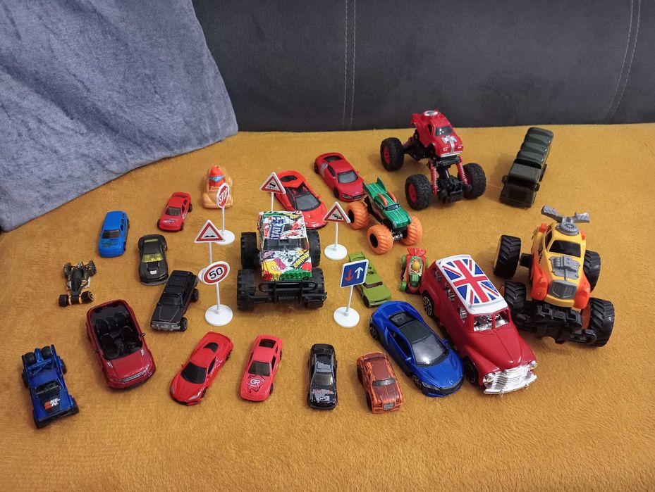 Lot jucarii,mașinuțe