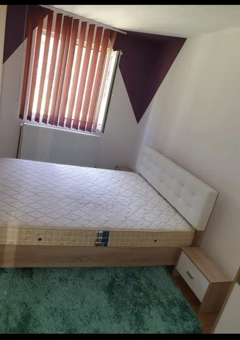 Închiriez apartament 3 camere