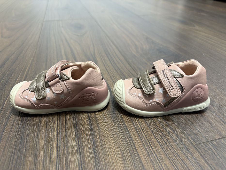 Sneakers Biomecanics mărimea 19