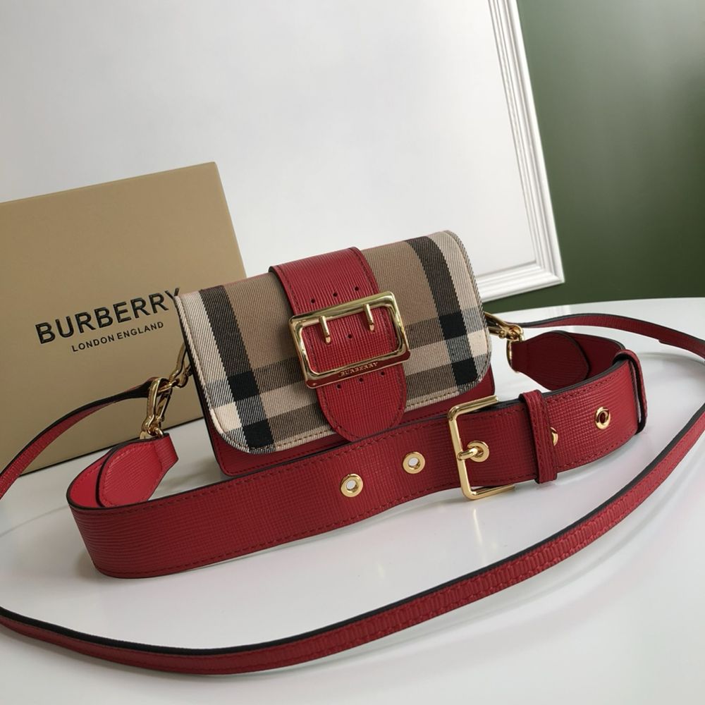 Geanta Burberry