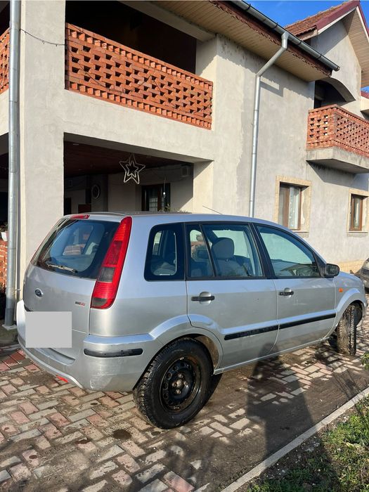 Ford Fusion din 2003 - 270.278 km