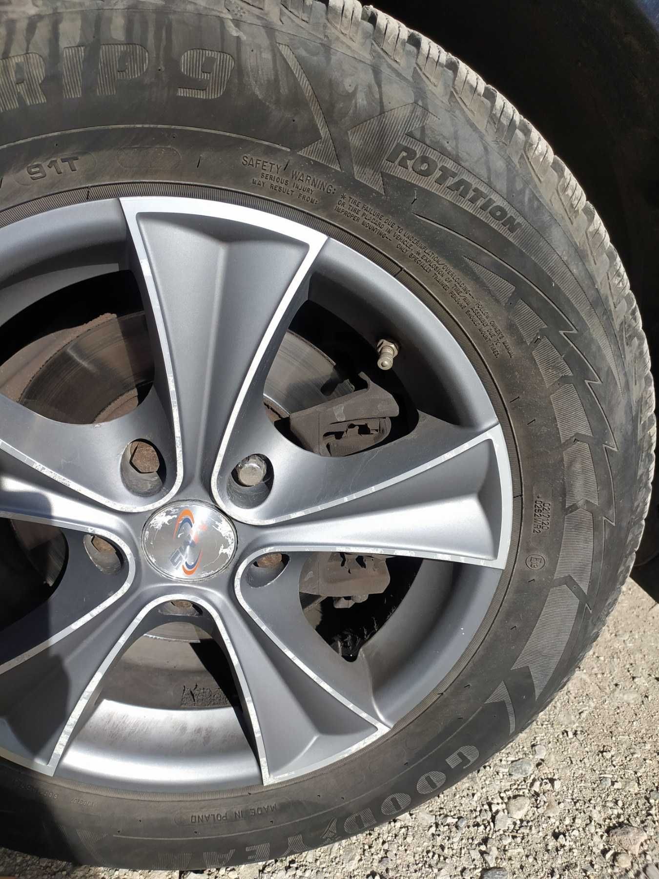 4бр джанти с зимни гуми за Mercedes / Мерцедес 15 цола Goodye
