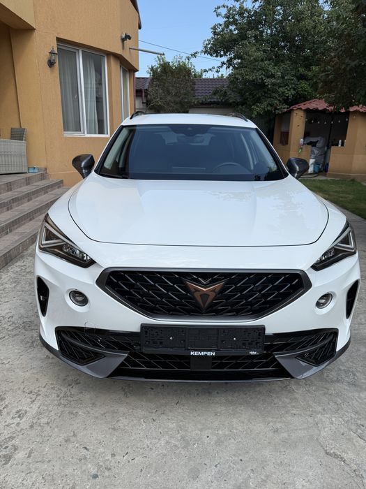 Cupra Formentor   .