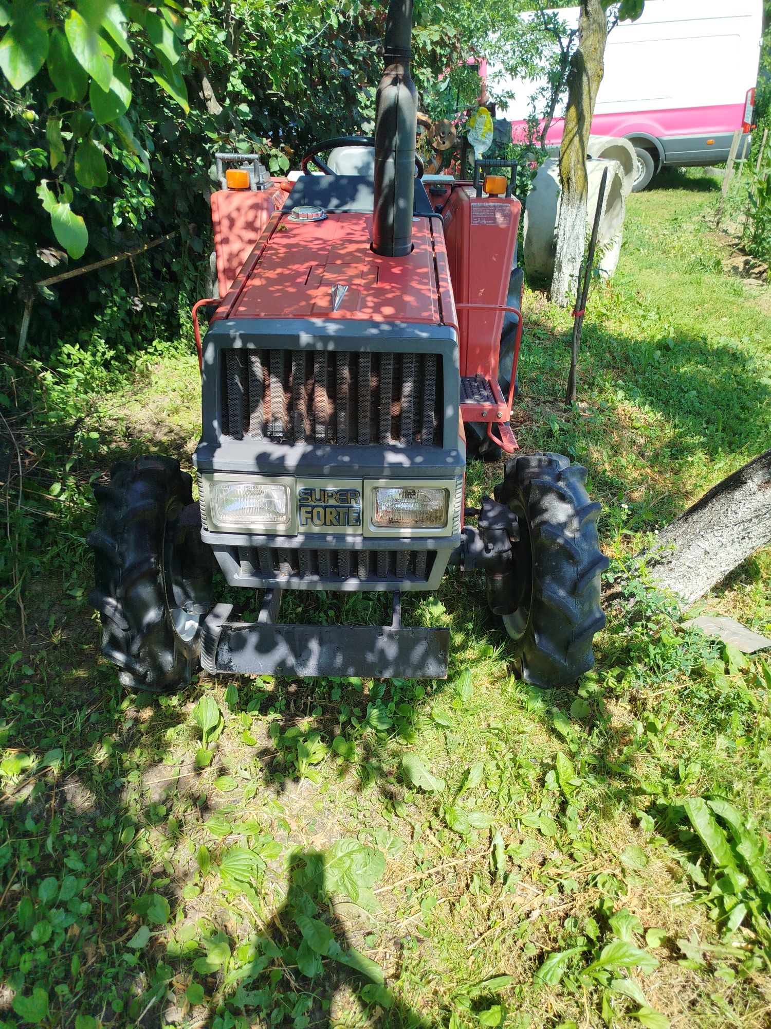Tractor yanmar 20 cai cu freza plug remorca și semanatoare