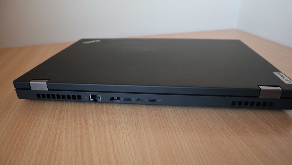 Lenovo ThinkPad P15 2Gen NVIDIA T1200 15,6/ i7 11800H / 1TB NVMe/ 16GB