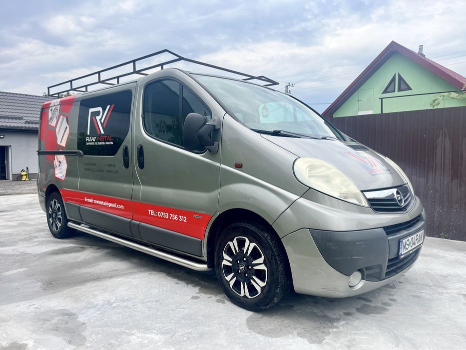 Opel Vivaro L2H2 – 2009 | Spațiu Generos | Pregătit pentru muncă!